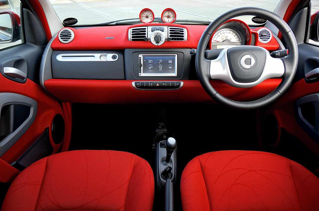 Cara Mudah Membuat Kabin Tetap Kinclong Tanpa Ke Salon Mobil